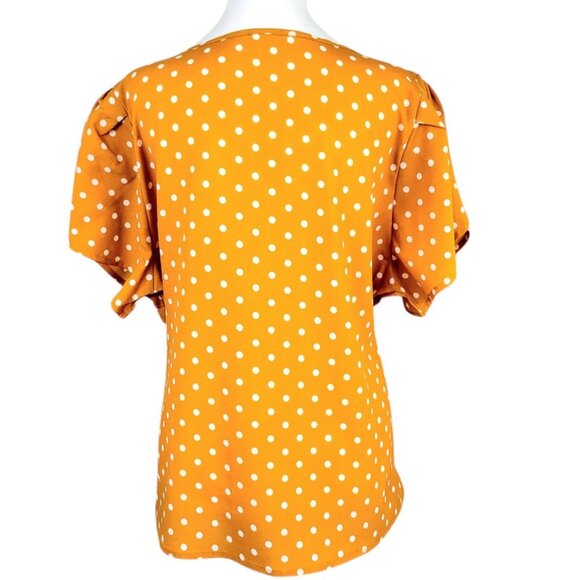 Women's Plus 2X Yellow Polka Dot Flutter Sleeve Blouse - Round Tiered Neckline - Picture 5 of 12